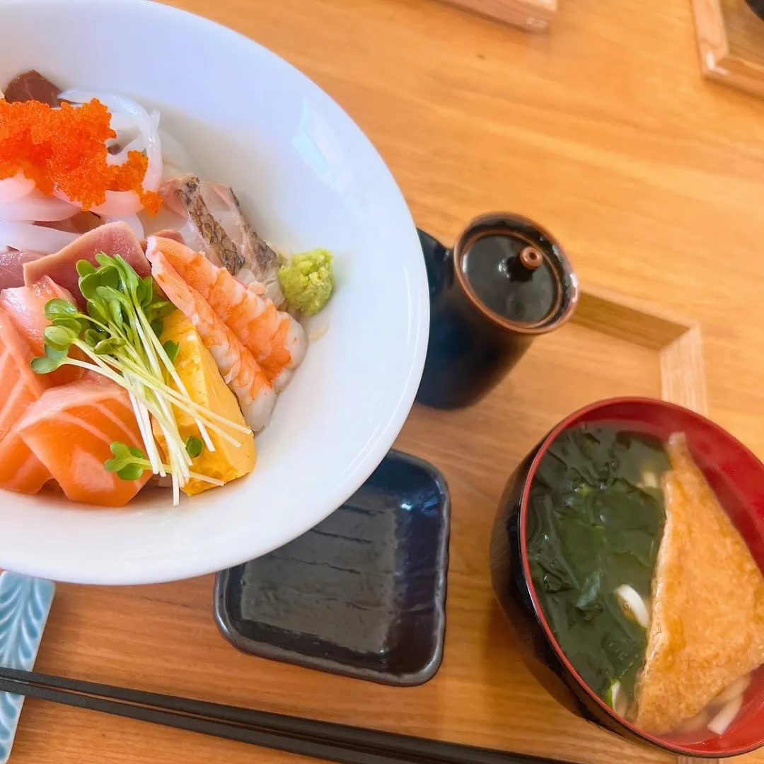 ✨《おまかせ海鮮丼》✨